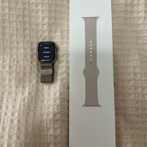 Apple Watch Series 8 with Sport Band